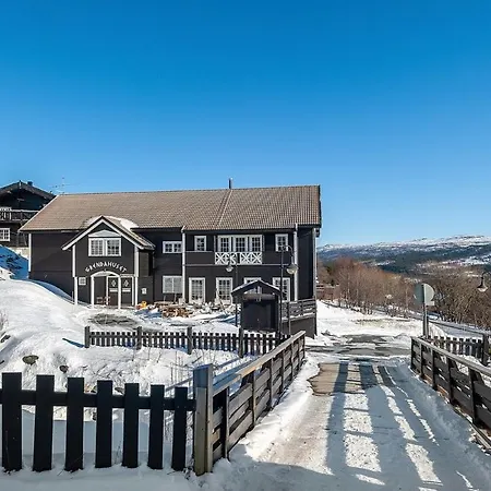 Alpintun In Out 奥普达尔